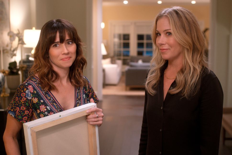 ‘Dead To Me,’ ‘Insecure’ And The Real Root Of Toxicity In Female Friendships
‘Dead To Me,’ ‘Insecure’ And The Real Root Of Toxicity In Female Friendships
